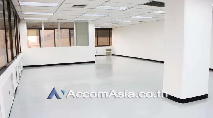  1  Office Space For Rent in Sukhumvit ,Bangkok BTS Asok - MRT Sukhumvit at Rajapark Building AA21259