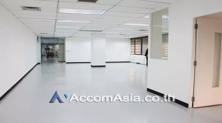 5  Office Space For Rent in Sukhumvit ,Bangkok BTS Asok - MRT Sukhumvit at Rajapark Building AA21259