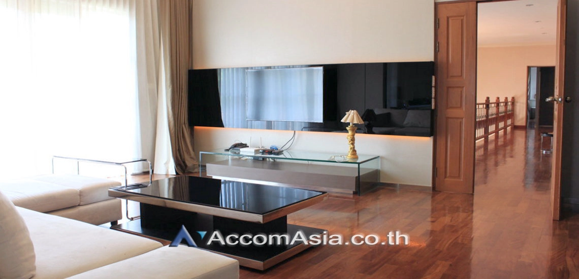 10  6 br House For Rent in Bangna ,Bangkok BTS Bearing at House in compound AA21276