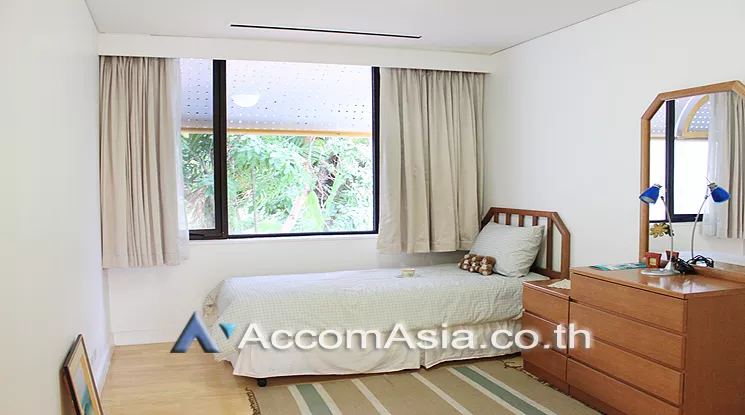 6  4 br Apartment For Rent in Sathorn ,Bangkok BTS Sala Daeng - MRT Lumphini at Children Dreaming Place - Garden AA21289
