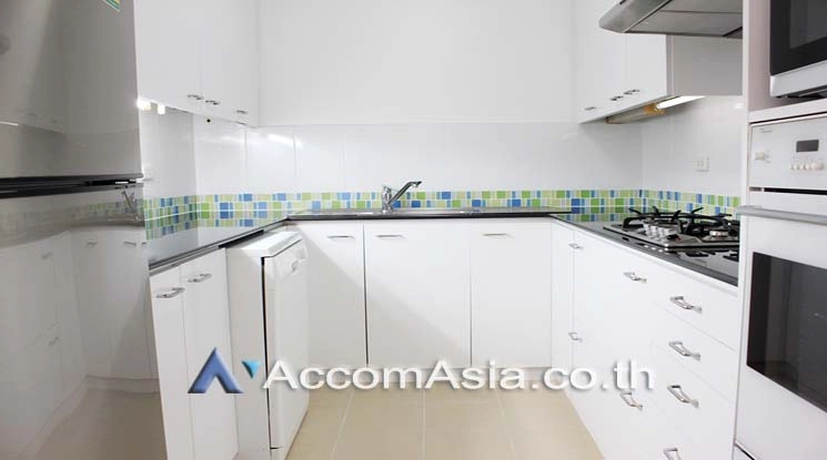14  3 br Apartment For Rent in Sathorn ,Bangkok BTS Sala Daeng - MRT Lumphini at Children Dreaming Place - Garden AA21290