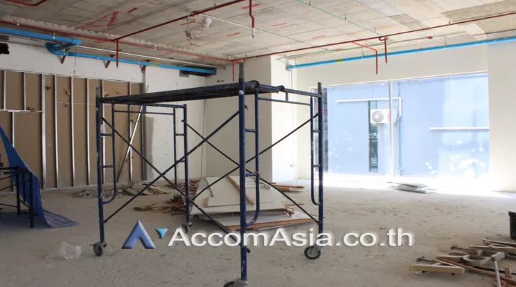  1  Office Space For Rent in Sukhumvit ,Bangkok BTS Phra khanong at Summer Hub AA21311