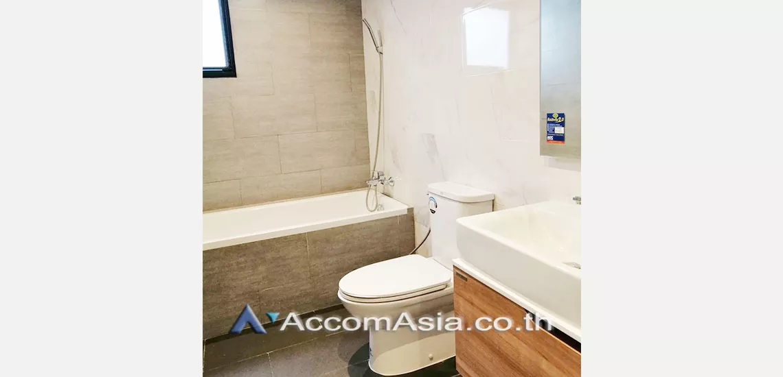 13  3 br Apartment For Rent in Sukhumvit ,Bangkok BTS Asok - MRT Sukhumvit at Contemporary Mansion AA21323