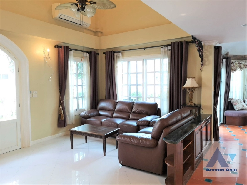 10  4 br House for rent and sale in Bang Na ,Bangkok BTS Bearing at Fantasia Villa 3  AA21327
