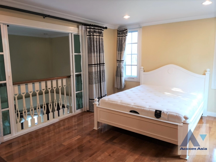 16  4 br House for rent and sale in Bang Na ,Bangkok BTS Bearing at Fantasia Villa 3  AA21327