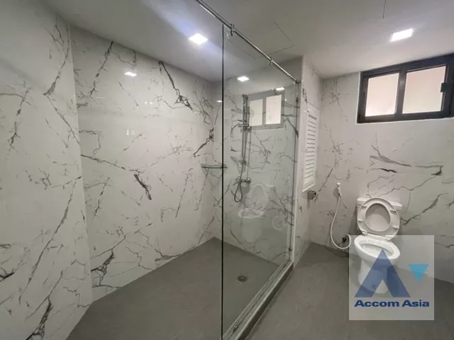 16  3 br Apartment For Rent in Sukhumvit ,Bangkok BTS Asok - MRT Sukhumvit at Convenience for your family AA21334