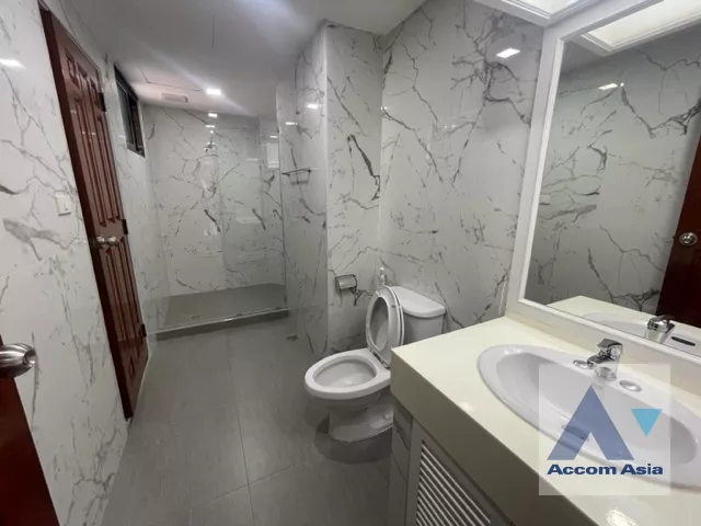 17  3 br Apartment For Rent in Sukhumvit ,Bangkok BTS Asok - MRT Sukhumvit at Convenience for your family AA21334