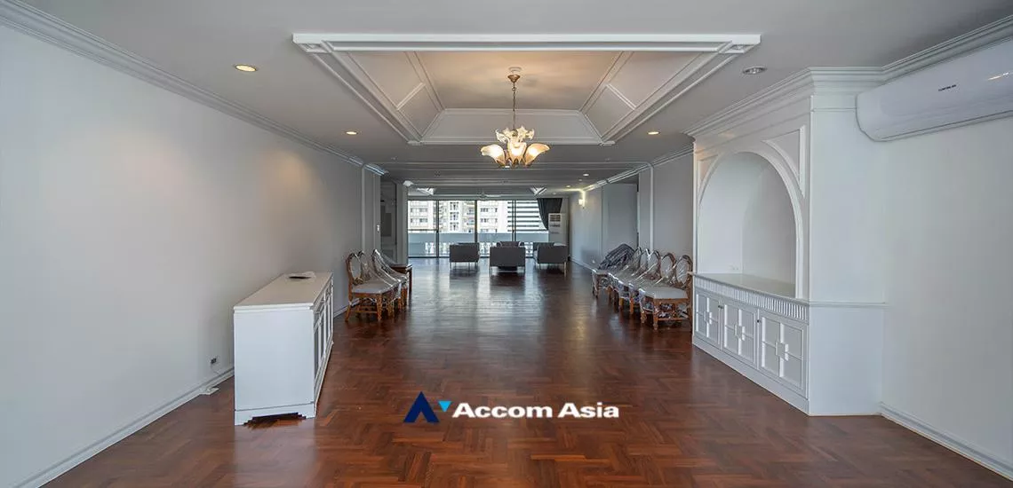  1  3 br Apartment For Rent in Sukhumvit ,Bangkok BTS Asok - MRT Sukhumvit at Perfect For Family AA21335