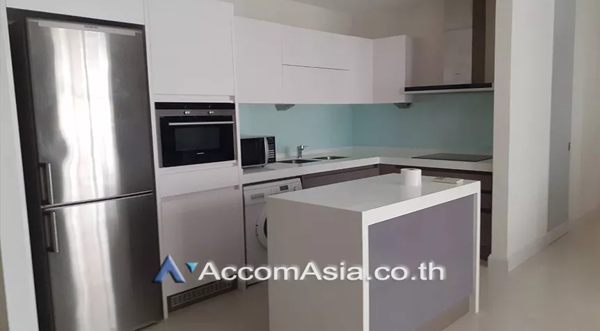 unit 2 Bedrooms  Condominium For Rent in Ploenchit, Bangkok  near BTS Chitlom (AA21355)