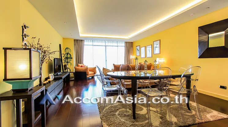  3 Bedrooms  Condominium For Rent in Phaholyothin, Bangkok  near BTS Ari (AA21369)