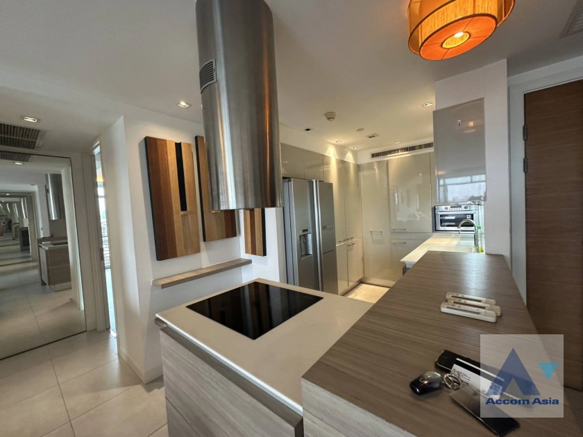 5  3 br Condominium for rent and sale in Phaholyothin ,Bangkok BTS Ari at Le Monaco Residence AA21369