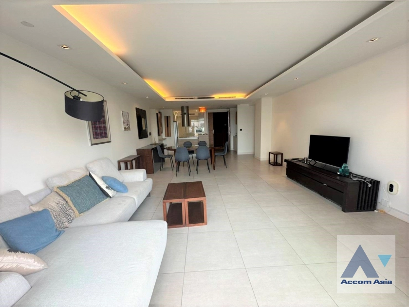 unit 3 Bedrooms  Condominium For Rent & Sale in Phaholyothin, Bangkok  near BTS Ari (AA21369)