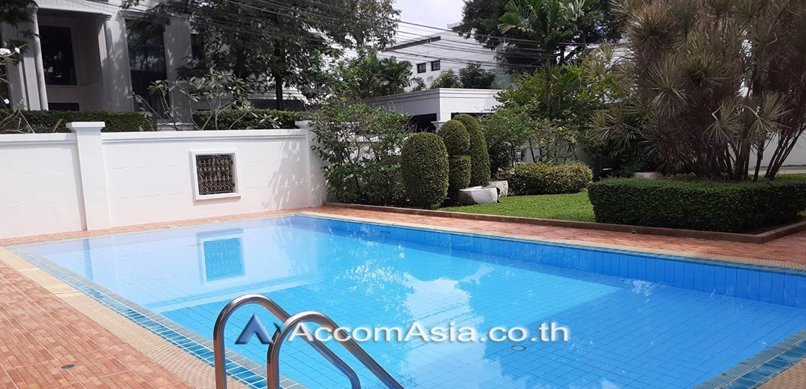 unitGarden, Private Swimming Pool |  5 Bedrooms  House For Rent & Sale in Pattanakarn, Bangkok  near BTS On Nut (AA21371)