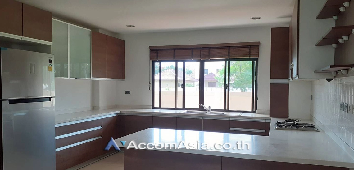 13  5 br House for rent and sale in Pattanakarn ,Bangkok BTS On Nut at Panya Pattanakarn Village AA21371