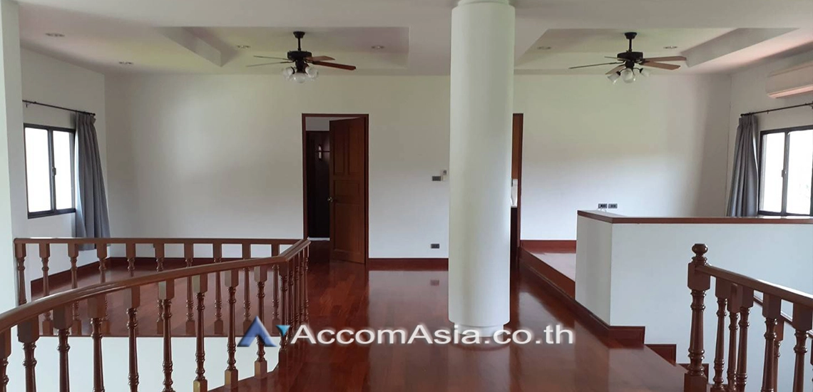 9  5 br House for rent and sale in Pattanakarn ,Bangkok BTS On Nut at Panya Pattanakarn Village AA21371
