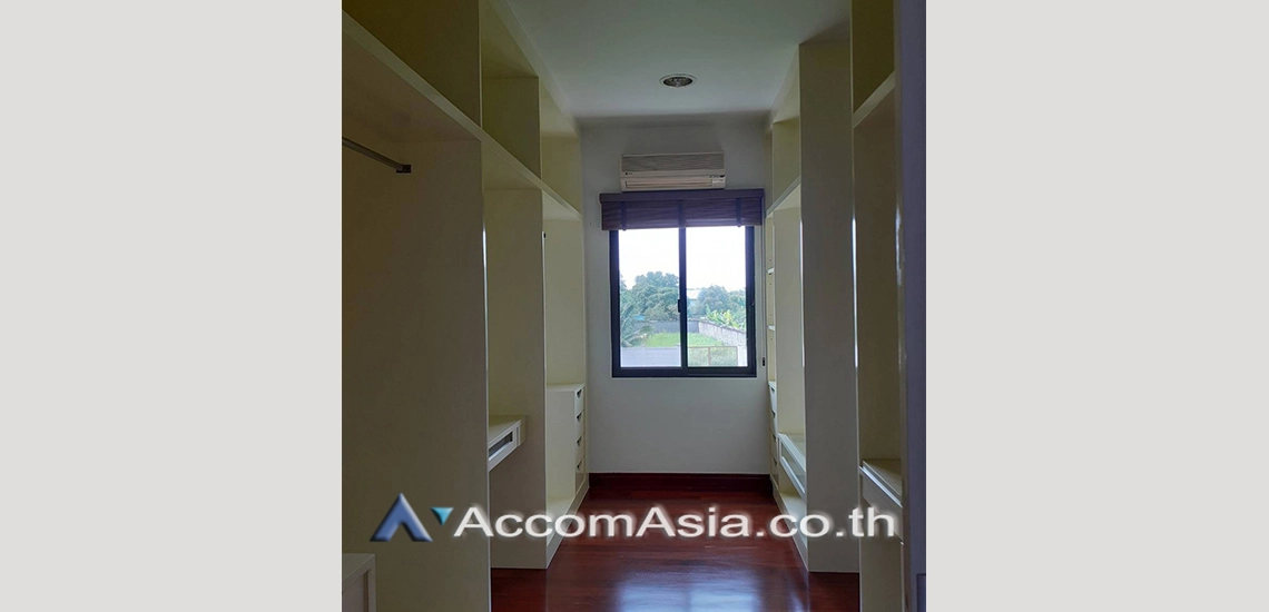 15  5 br House for rent and sale in Pattanakarn ,Bangkok BTS On Nut at Panya Pattanakarn Village AA21371