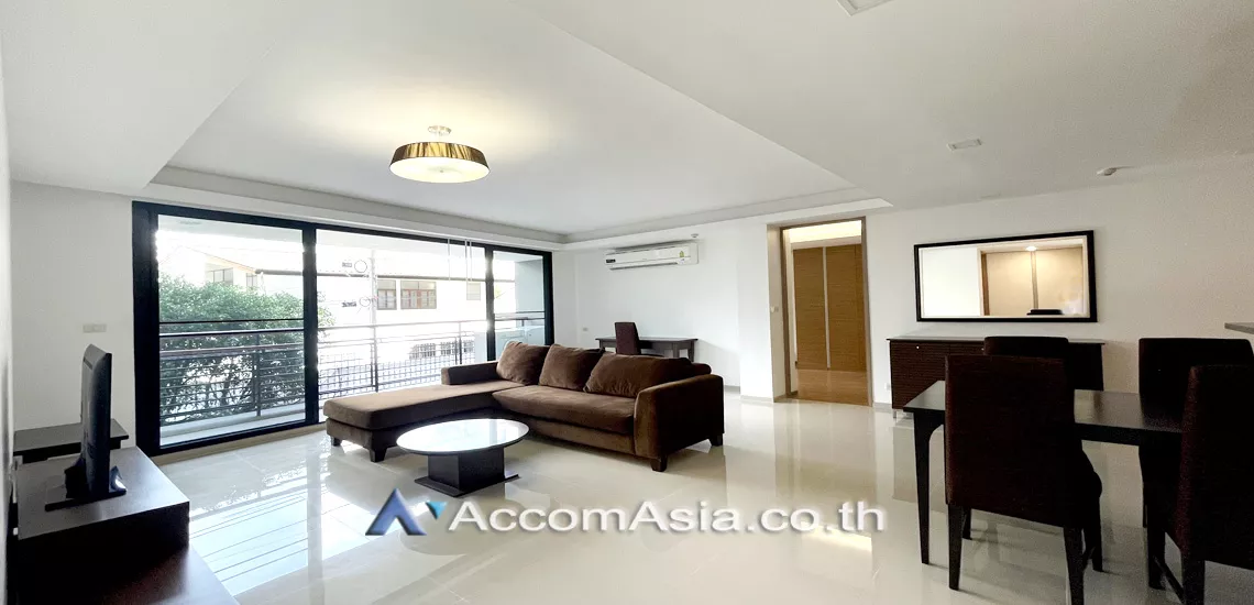 Pet friendly |  3 Bedrooms  Apartment For Rent in Sukhumvit, Bangkok  near BTS Asok - MRT Sukhumvit (AA21376)