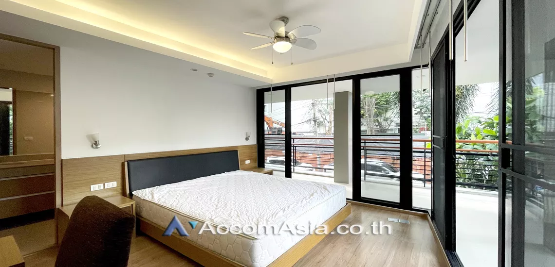 13  3 br Apartment For Rent in Sukhumvit ,Bangkok BTS Asok - MRT Sukhumvit at A sleek style residence with homely feel AA21376