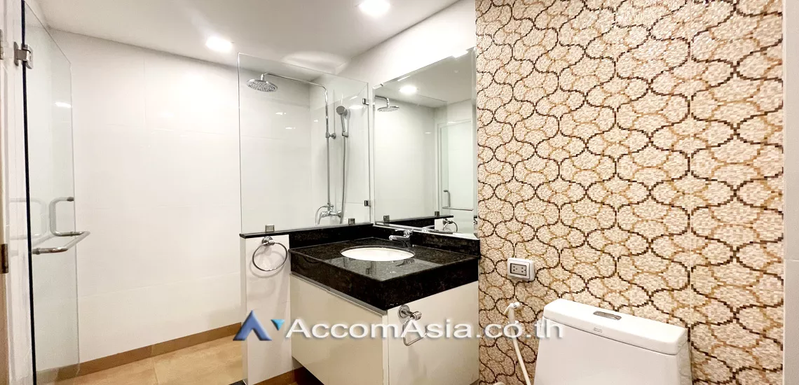 8  3 br Apartment For Rent in Sukhumvit ,Bangkok BTS Asok - MRT Sukhumvit at A sleek style residence with homely feel AA21376