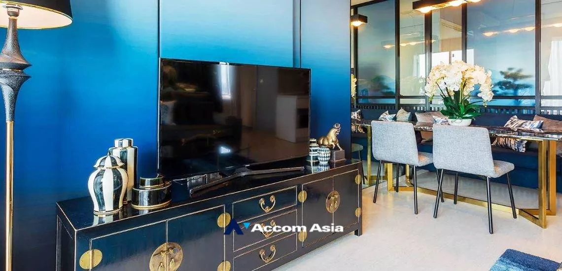  2 Bedrooms  Condominium For Rent & Sale in Sukhumvit, Bangkok  near BTS Ekkamai (AA21380)