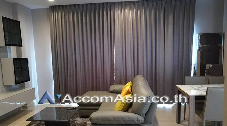  3 Bedrooms  Condominium For Rent in Phaholyothin, Bangkok  near BTS Saphan-Kwai (AA21382)