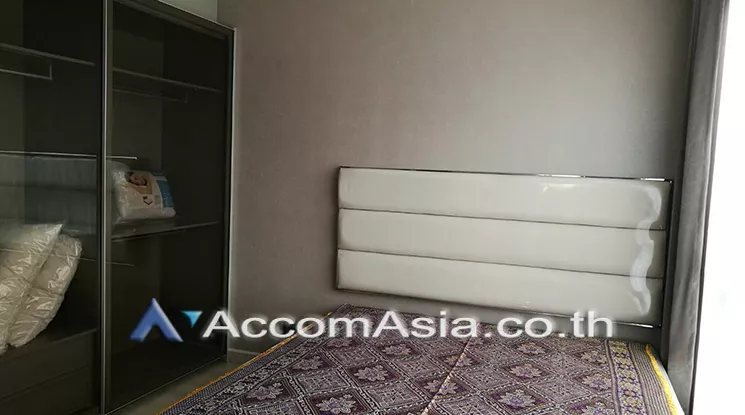 unit 3 Bedrooms  Condominium For Rent in Phaholyothin, Bangkok  near BTS Saphan-Kwai (AA21382)