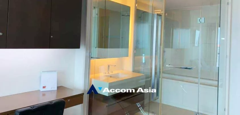  1 Bedroom  Condominium For Sale in Charoennakorn, Bangkok  near BTS Krung Thon Buri (AA21383)