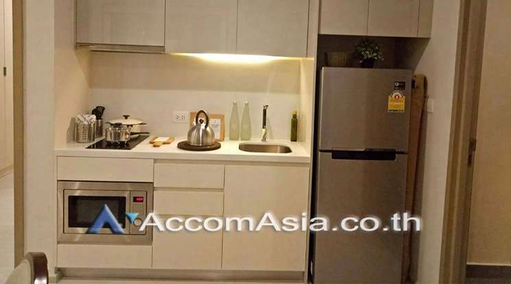 unit 1 Bedroom  Condominium For Rent & Sale in Ploenchit, Bangkok  near BTS Ploenchit (AA21391)