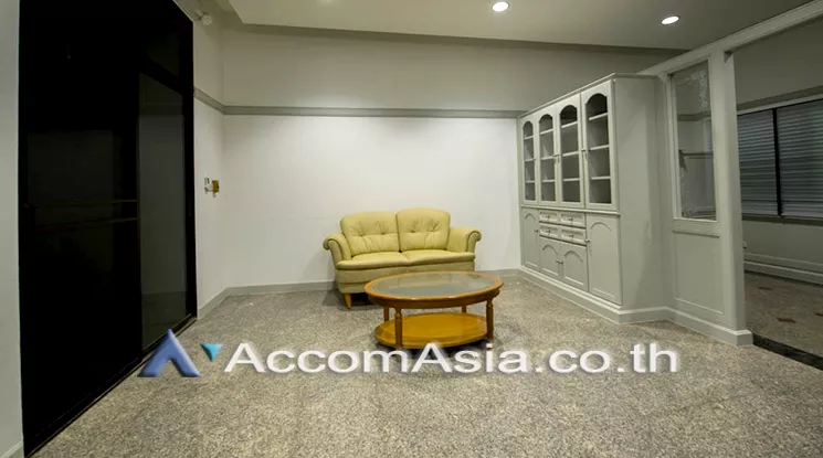  1  5 br Townhouse For Rent in sukhumvit ,Bangkok BTS Thong Lo AA21398
