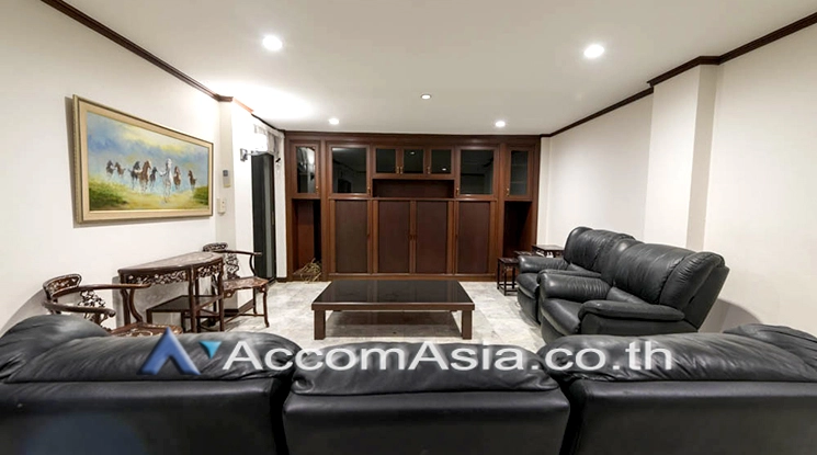 14  5 br Townhouse for rent and sale in Sukhumvit ,Bangkok BTS Thong Lo AA21398