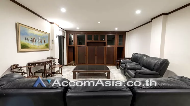 13  5 br Townhouse For Rent in sukhumvit ,Bangkok BTS Thong Lo AA21398