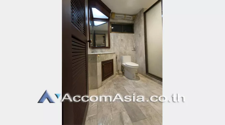 16  5 br Townhouse For Rent in sukhumvit ,Bangkok BTS Thong Lo AA21398