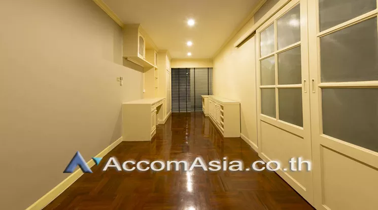 18  5 br Townhouse For Rent in sukhumvit ,Bangkok BTS Thong Lo AA21398