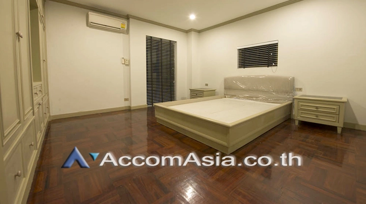 23  5 br Townhouse for rent and sale in Sukhumvit ,Bangkok BTS Thong Lo AA21398