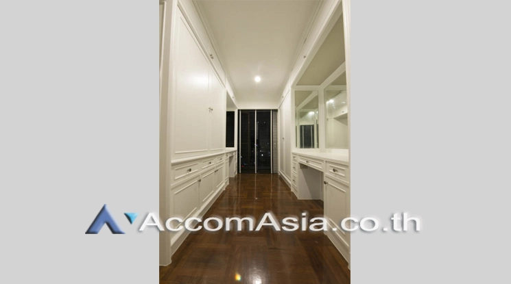 36  5 br Townhouse for rent and sale in Sukhumvit ,Bangkok BTS Thong Lo AA21398