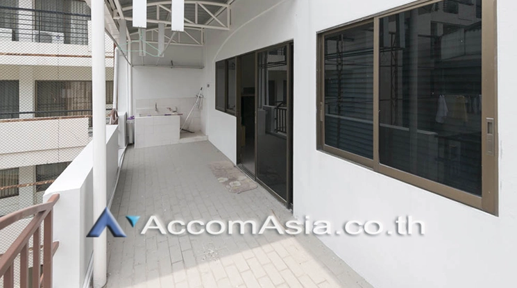 37  5 br Townhouse for rent and sale in Sukhumvit ,Bangkok BTS Thong Lo AA21398