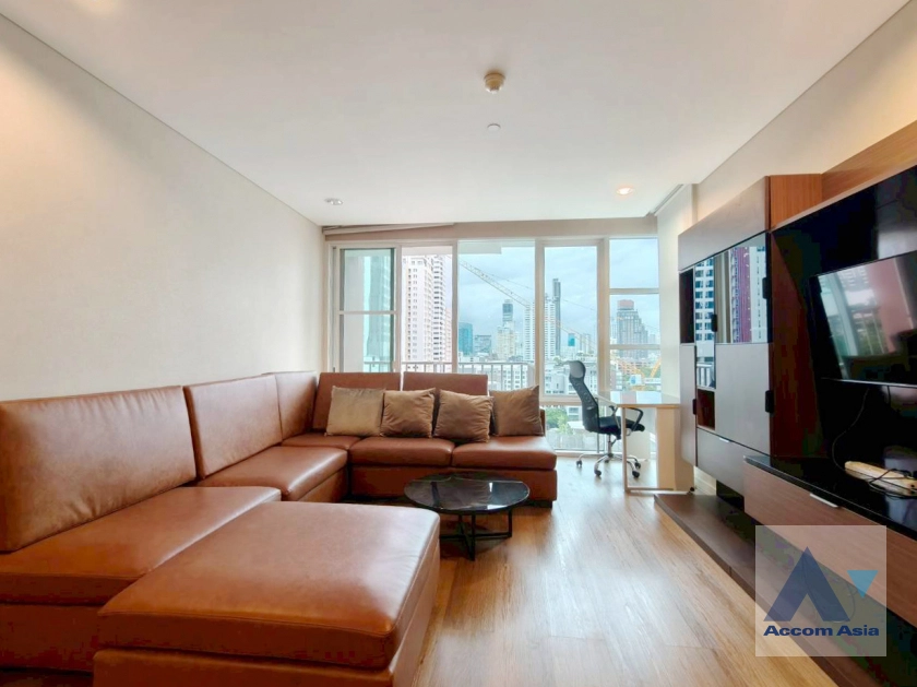 unitPet friendly |  2 Bedrooms  Condominium For Rent in Sukhumvit, Bangkok  near BTS Ekkamai (AA21399)