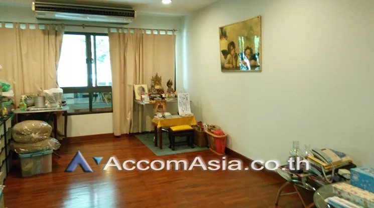  2  1 br Condominium For Sale in Ploenchit ,Bangkok BTS Ploenchit at Baan Ploenchit AA21414