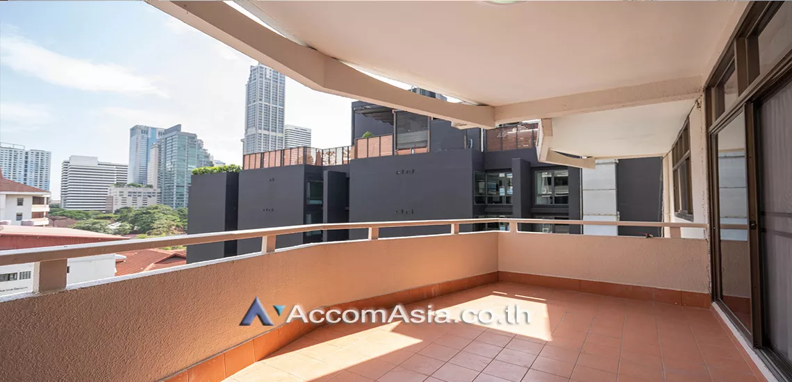 11  3 br Apartment For Rent in Sukhumvit ,Bangkok BTS Nana at Low rise and Peaceful AA21420