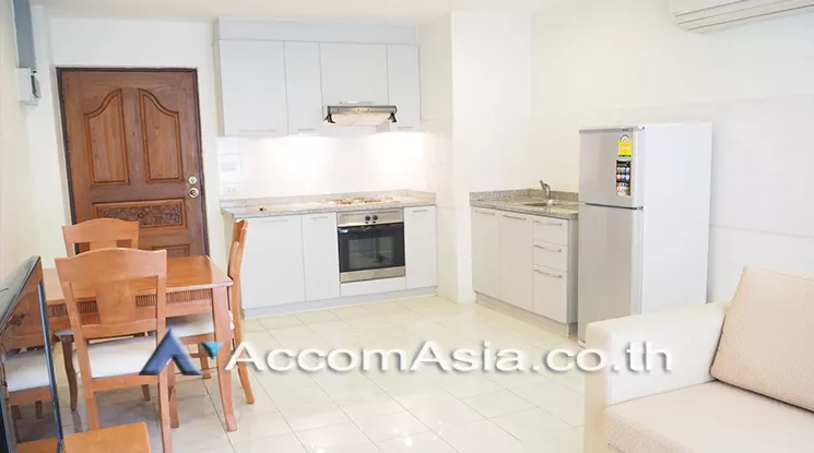 unit 1 Bedroom  Apartment For Rent in Ploenchit, Bangkok  near BTS Ploenchit (AA21425)