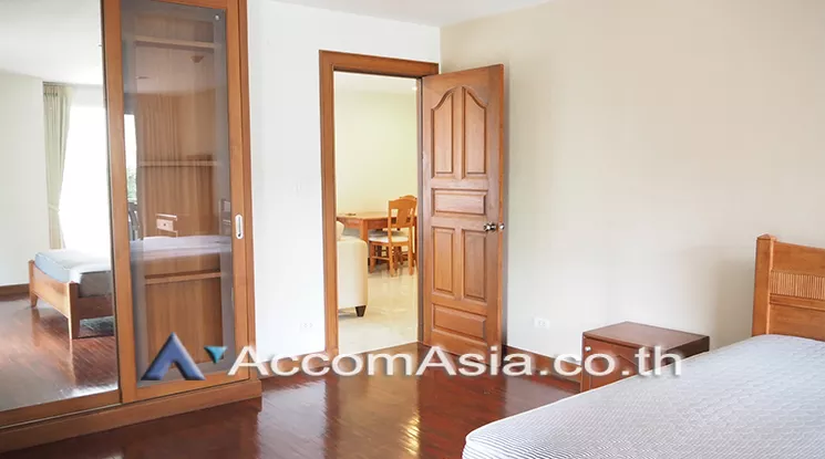 unit 1 Bedroom  Apartment For Rent in Ploenchit, Bangkok  near BTS Ploenchit (AA21425)
