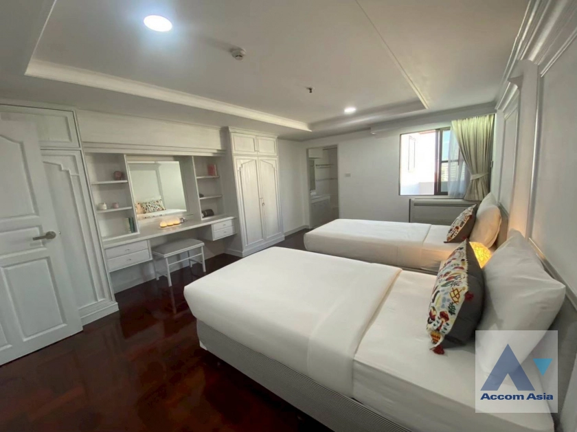 5  3 br Apartment For Rent in Sukhumvit ,Bangkok BTS Thong Lo at Suite For Family AA21427