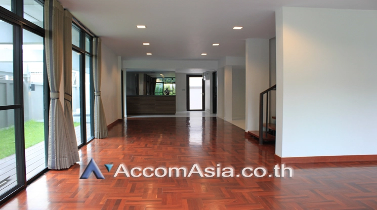 9  4 br House For Rent in sukhumvit ,Bangkok BTS Phra khanong AA21472