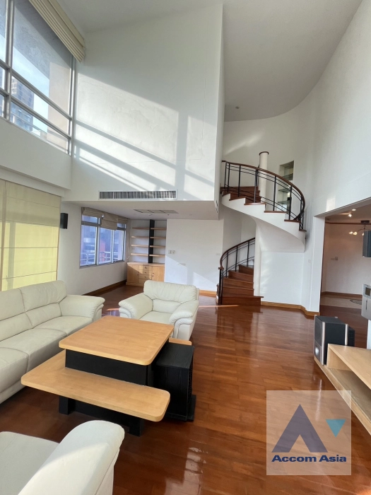 Duplex Condo, Pet friendly |  2 Bedrooms  Condominium For Sale in Ploenchit, Bangkok  near BTS Chitlom (AA21473)