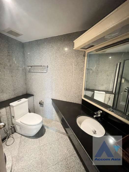 17  2 br Condominium For Sale in Ploenchit ,Bangkok BTS Chitlom at Grand Langsuan AA21473