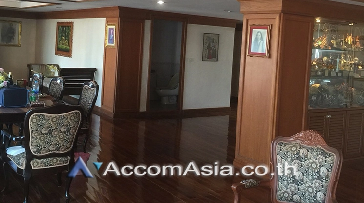 6  4 br Condominium For Sale in Silom ,Bangkok BTS Chong Nonsi at Diamond Tower AA21486