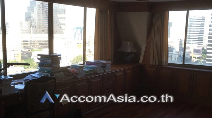 9  4 br Condominium For Sale in Silom ,Bangkok BTS Chong Nonsi at Diamond Tower AA21486