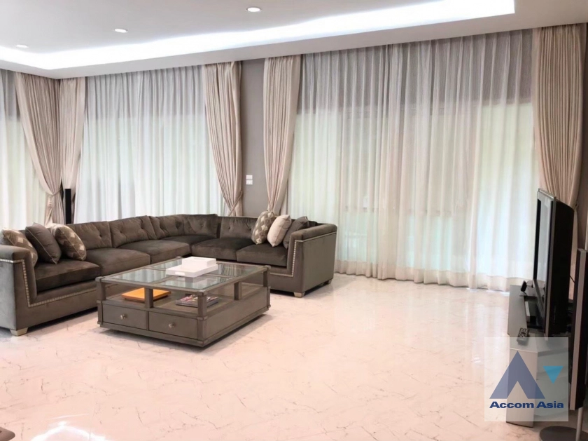 House in compound House  6 Bedroom for Sale & Rent BTS Bearing in Bangna Bangkok