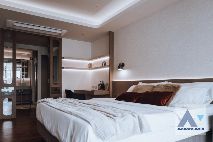 unit 2 Bedrooms  Condominium For Rent in Sathorn, Bangkok  near BRT Thanon Chan (AA21529)