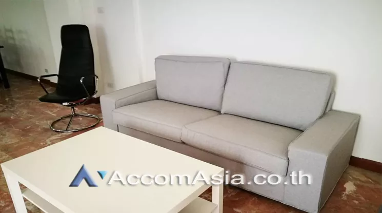 unitHome Office, Pet friendly |  4 Bedrooms  House For Rent & Sale in Sukhumvit, Bangkok  near BTS Phrom Phong (AA21531)